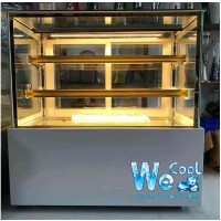 Tủ trưng bày bánh sinh nhật kính vuông 3 tầng