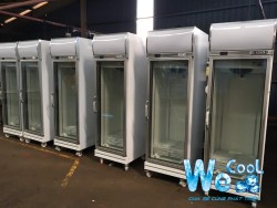 Tủ mát 1 cánh kính Berjaya